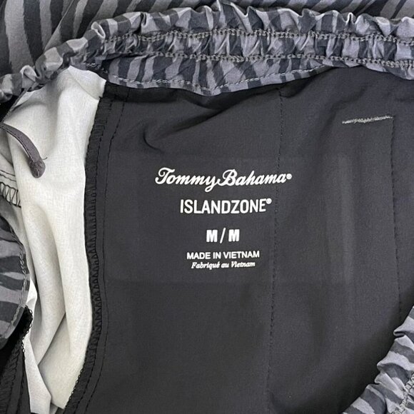 Tommy Bahama IslandZone Alicia Zebra Joggers Gray Black Women’s M Travel Pants - Picture 12 of 15